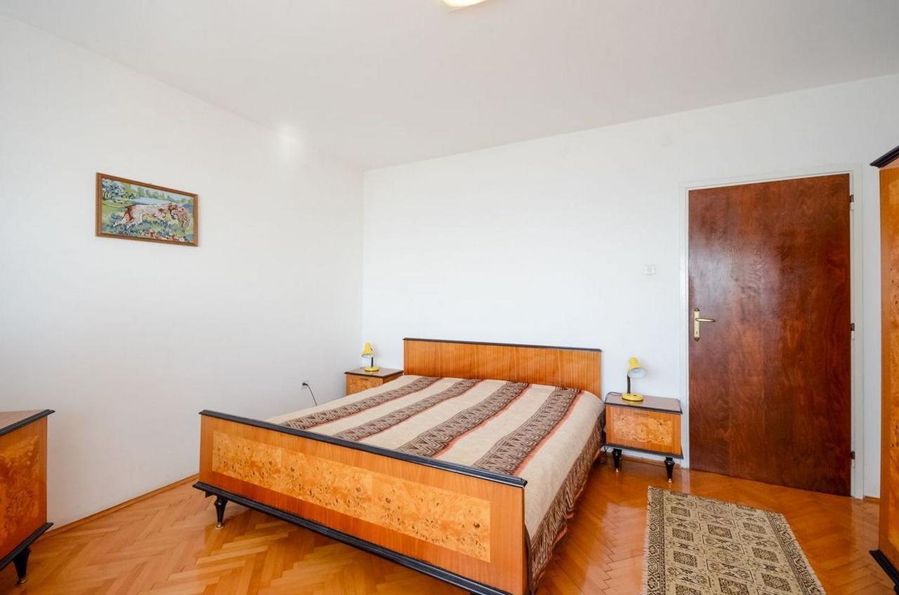 Apartments Lucia 塞尼 外观 照片